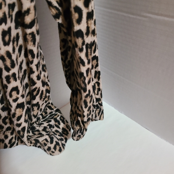 PIPHANY SIZE 2X SCOOP NECK LEOPARD PTINT ELASTIC CUFFS & HEM - Picture 4 of 8